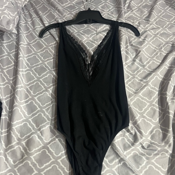 black bodysuit - Picture 2 of 5